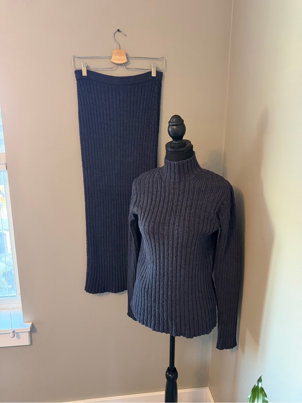 Peruvian Connection Ribbed Maxi Skirt and Sweater Set in Navy.